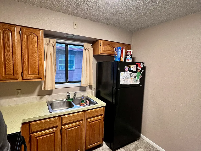 1121 Yellowstone Ave — Photo 6