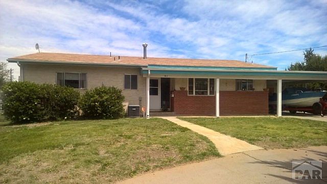 1st image of 913 Willow Ave