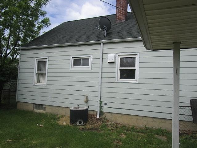 1st image of 2337 Ashley Dr