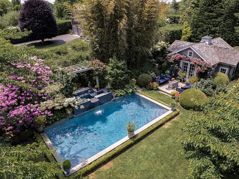 12 Huntington Ln — Photo 5