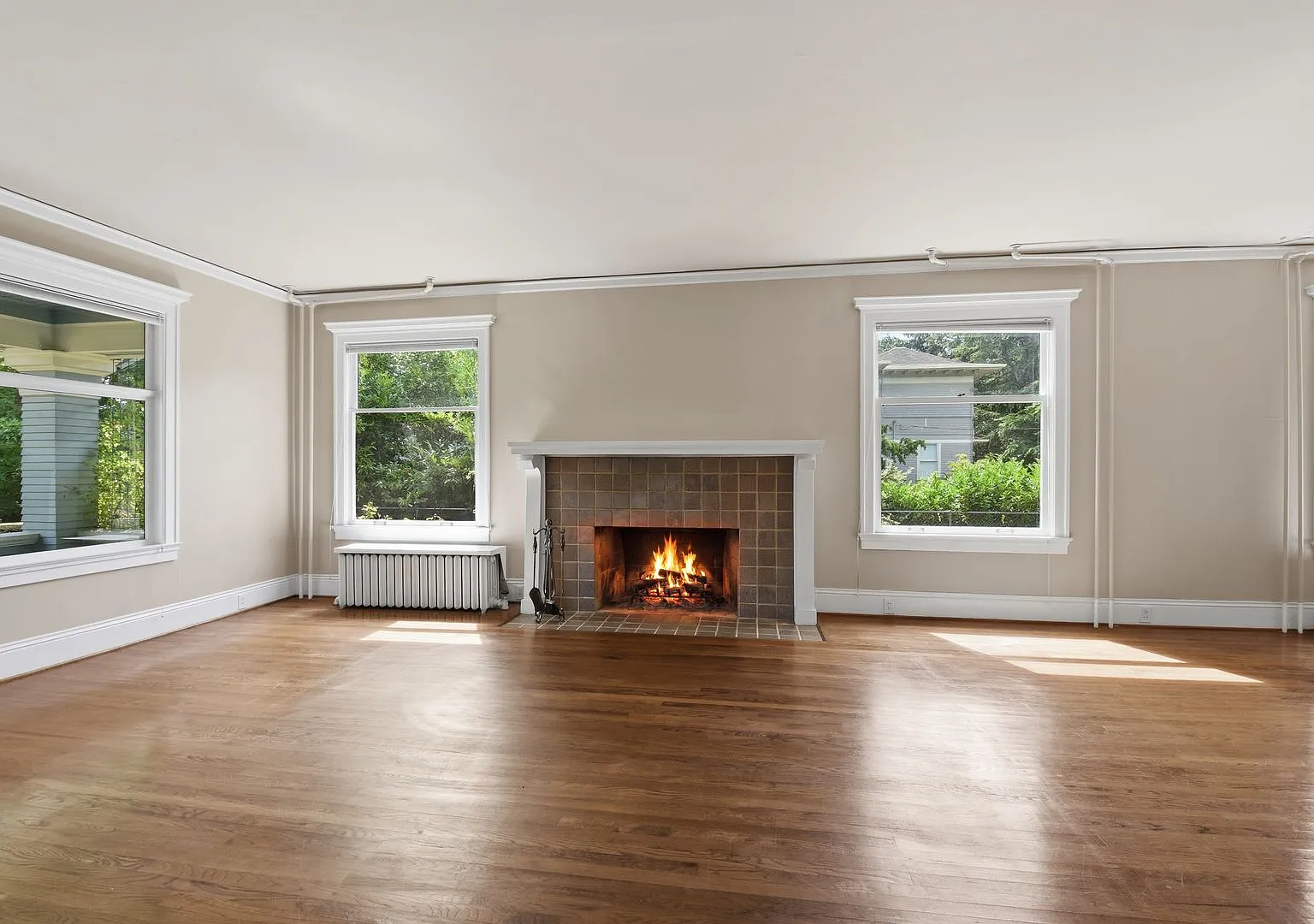 6Bd/2.5Ba Everett Home — Photo 4