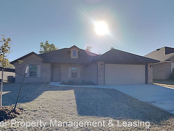 3rd image of 7062 Richardson Dr