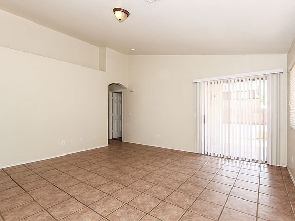 4th image of 7335 W Jones Ave