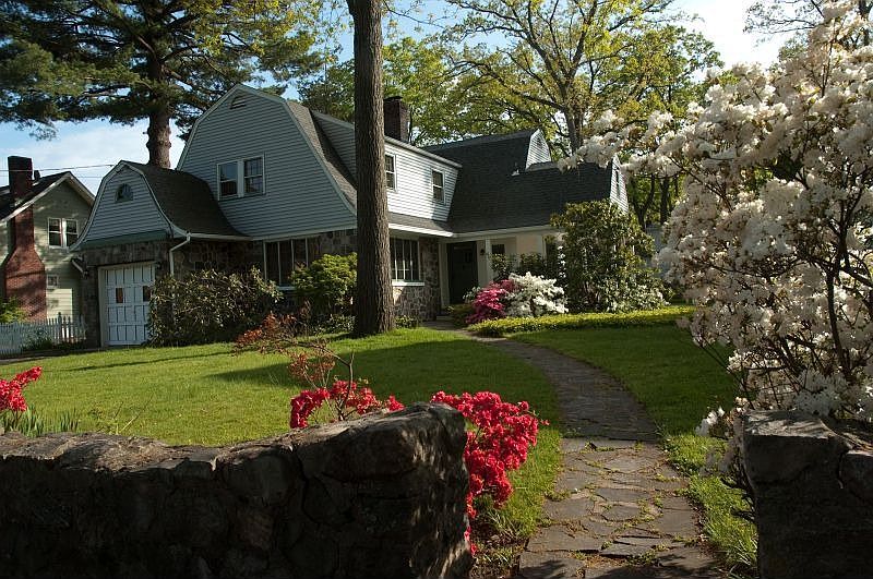 1st image of 50 Hill St