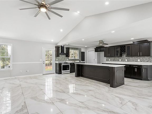 3rd image of 2506 Megan Dr