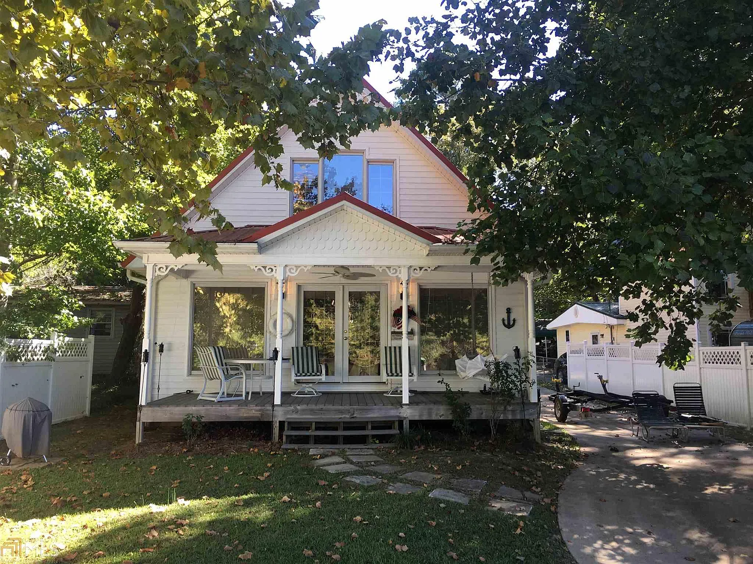 282 Cochran Rd photo 1