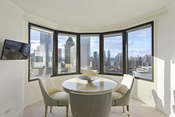 Sold by Nest Seekers International | media 18