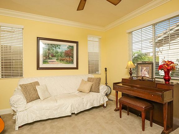 5th image of 1041 Brightwood Dr