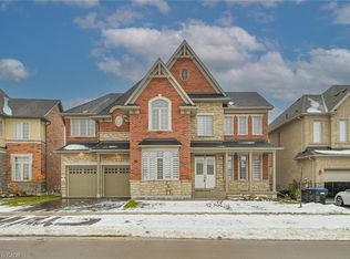 15 Sanford Cir, Springwater, ON L9X2A8