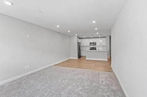10904 Holly Pl N — Photo 13