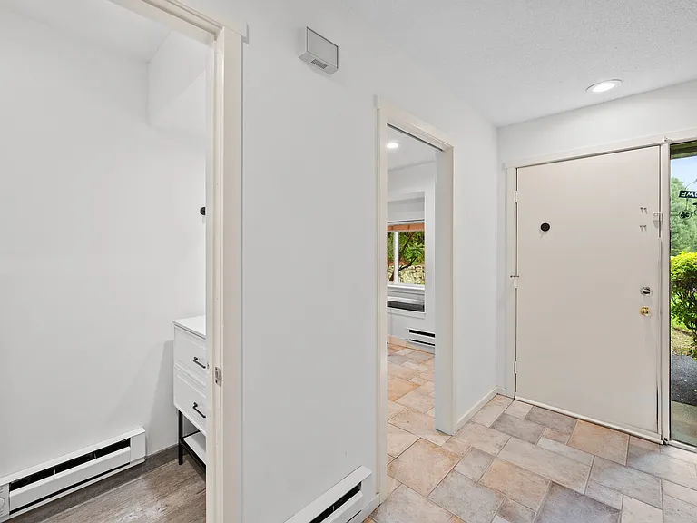 605 Heritage Hls #C — Photo 12