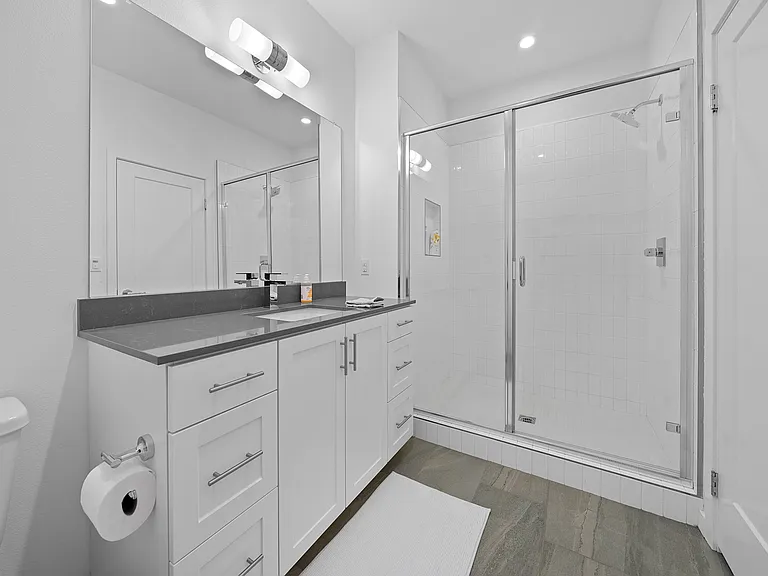 135 Schick — Photo 21