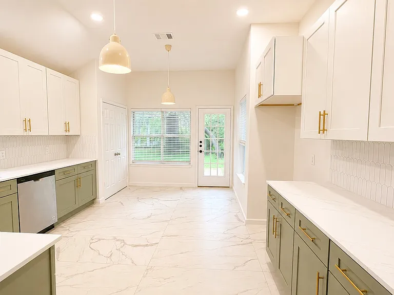 306 N Mount Rushmore Dr — Photo 21