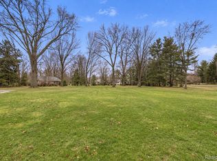 6606 Vachon Ct, Bloomfield Hills, MI 48301