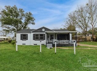 5205 Admiral Halsey Rd, Milton, FL 32583