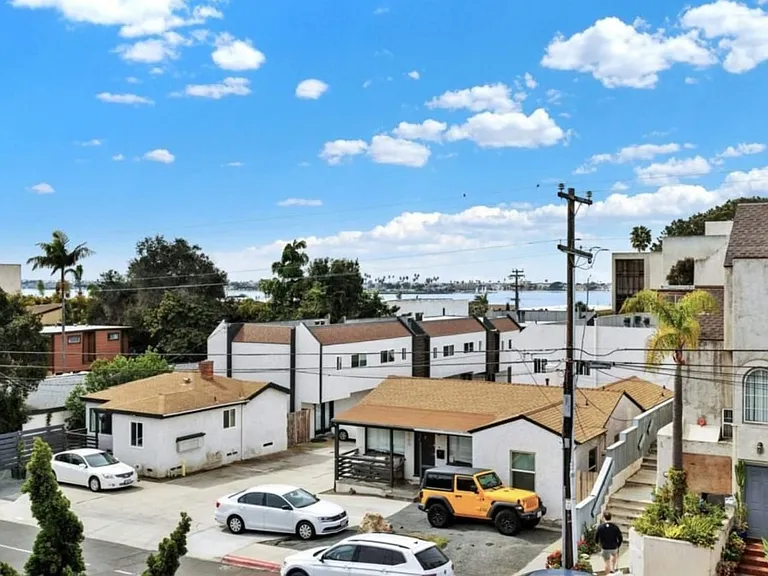 3985 Riviera Dr #O — Photo 17