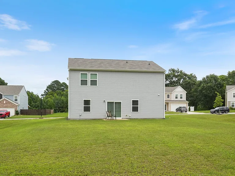 530 Cessna Dr — Photo 47