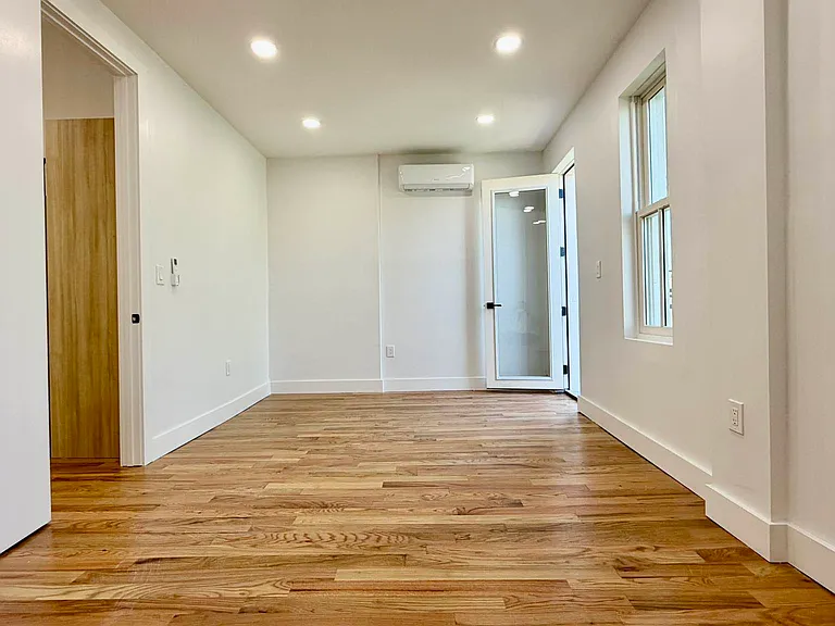 178 Utica Ave #2H — Photo 11
