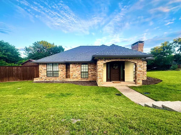 8712 Lake Country Dr, Fort Worth, TX 76179