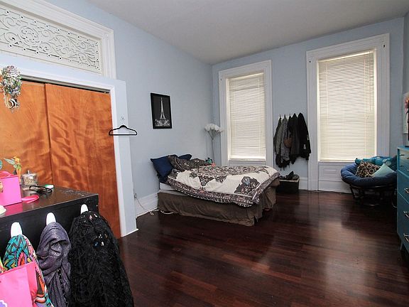 3rd image of 1628 Mount Vernon St #1F