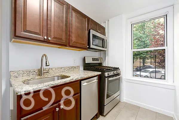 Rented by A&E Real Estate Management | media 8