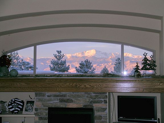 Winter Pikes Peak morning