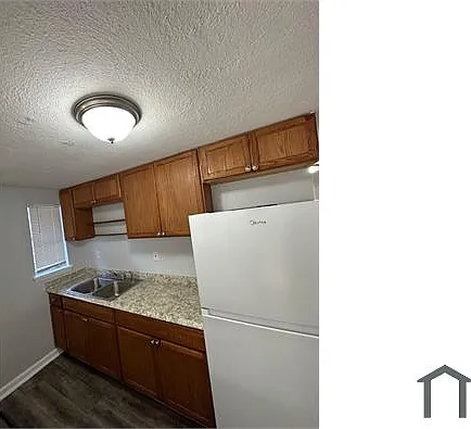 1805 W 44th St — Photo 14