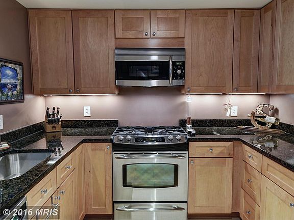 4th image of 5 Park Pl APT 230