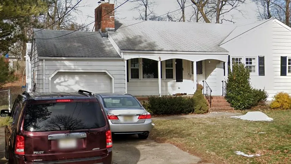 46 Middlesex Ave