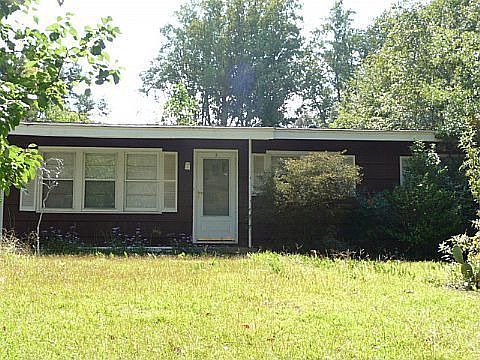 2nd image of 2 Willow Dr