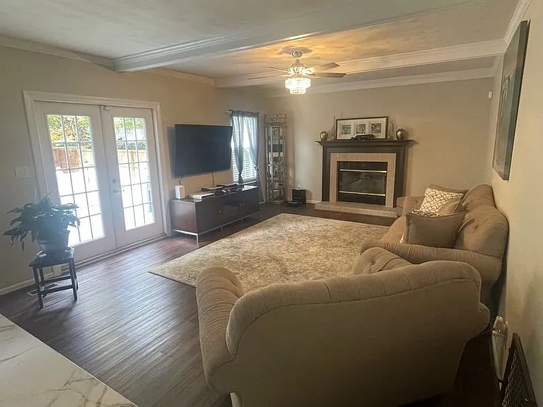 1117 Chipping Ct — Photo 16