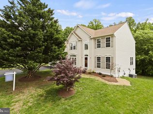 15400 Marsh Overlook Dr, Woodbridge, VA 22191