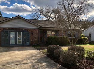 821 Carolyn Dr, Chesapeake, VA 23320