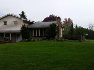 1156 Coolwood Dr, Valparaiso, IN 46385