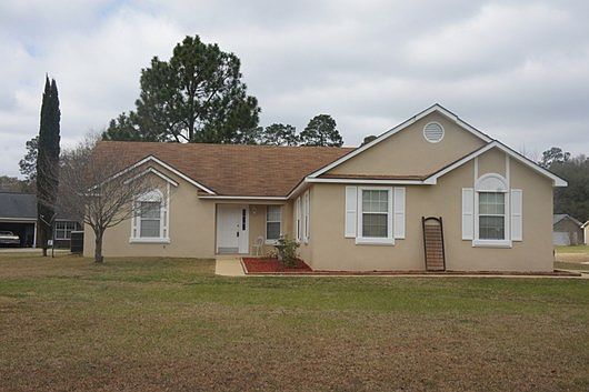 1st image of 113 Pine Lakes Cir