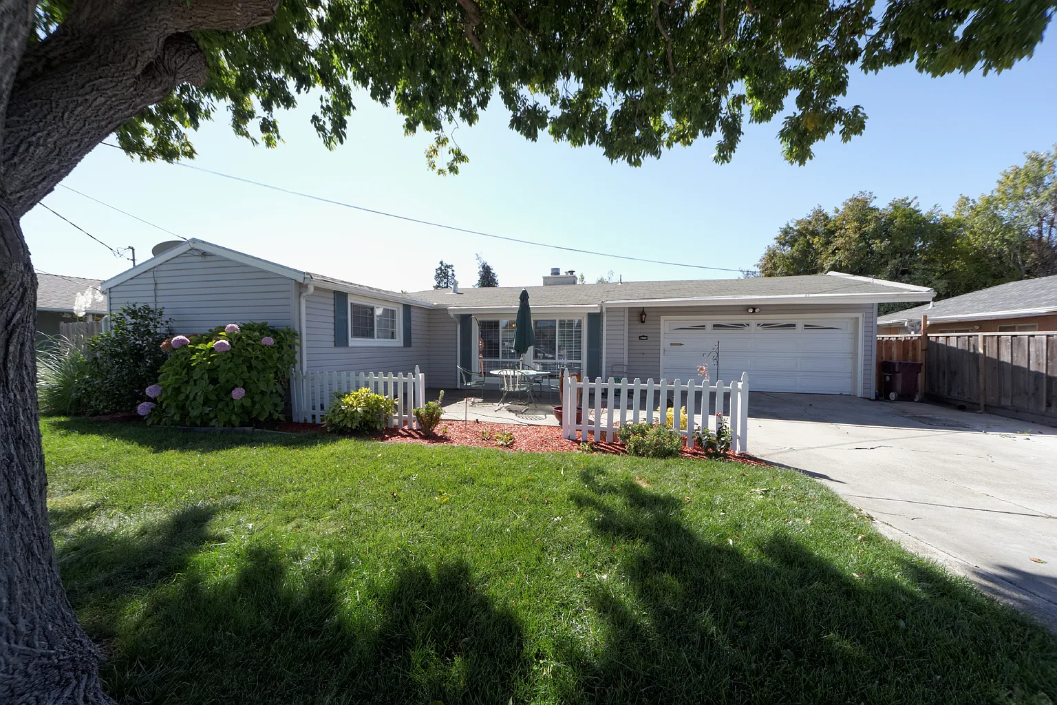 14667 Corvallis St photo 1
