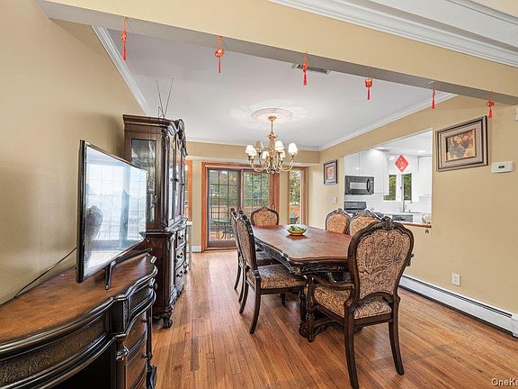 4th image of 35 Hilldale Road