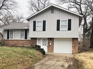 8006 E 91st St, Kansas City, MO 64138