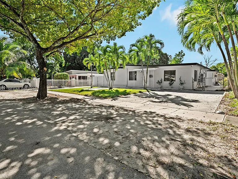 13840 NW 5th Ct — Photo 25