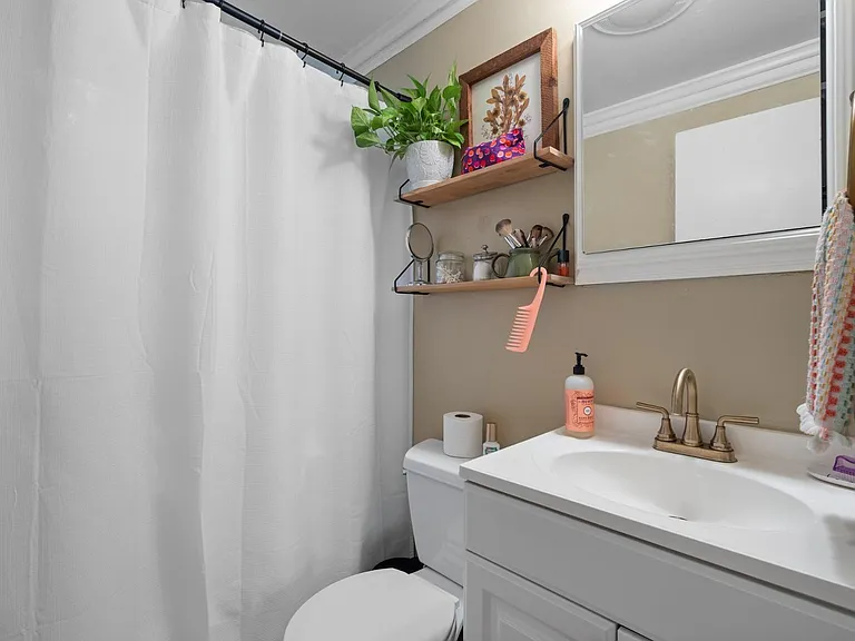 635 Daniels St #A — Photo 15