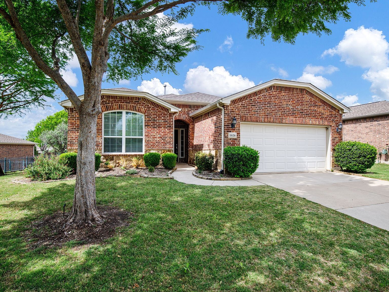 1826 Windy Hill Dr