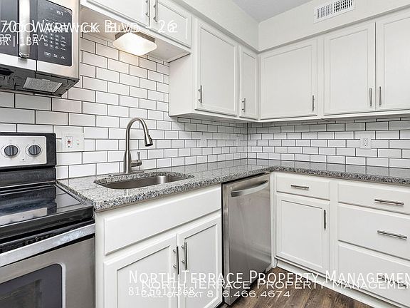 4th image of 3706 Warwick Blvd #26