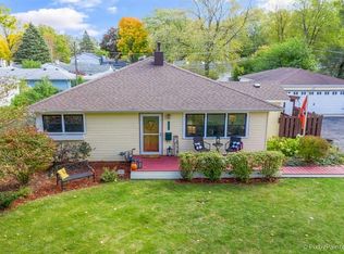 2602 Oriole Ln, Rolling Meadows, IL 60008