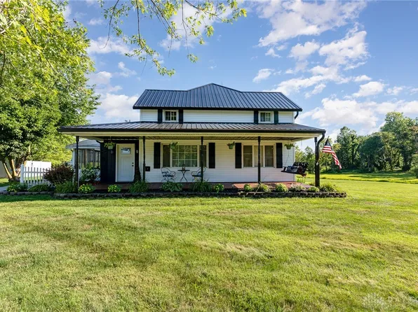 10811 Schiller Rd, Medway, OH 45341