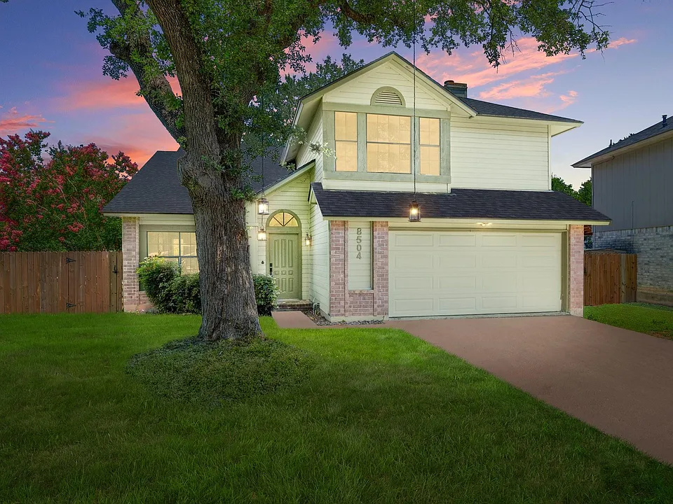 8504 Tad Park Cv