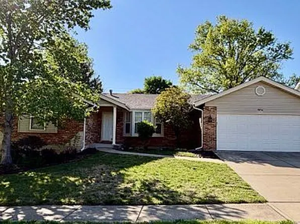 7016 Broken Oak Dr, Saint Louis, MO 63129