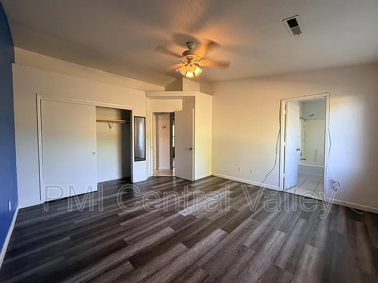 464 Lucas Ct — Photo 24