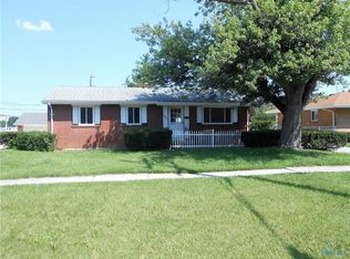 3123 Starr Ave, Oregon, OH 43616