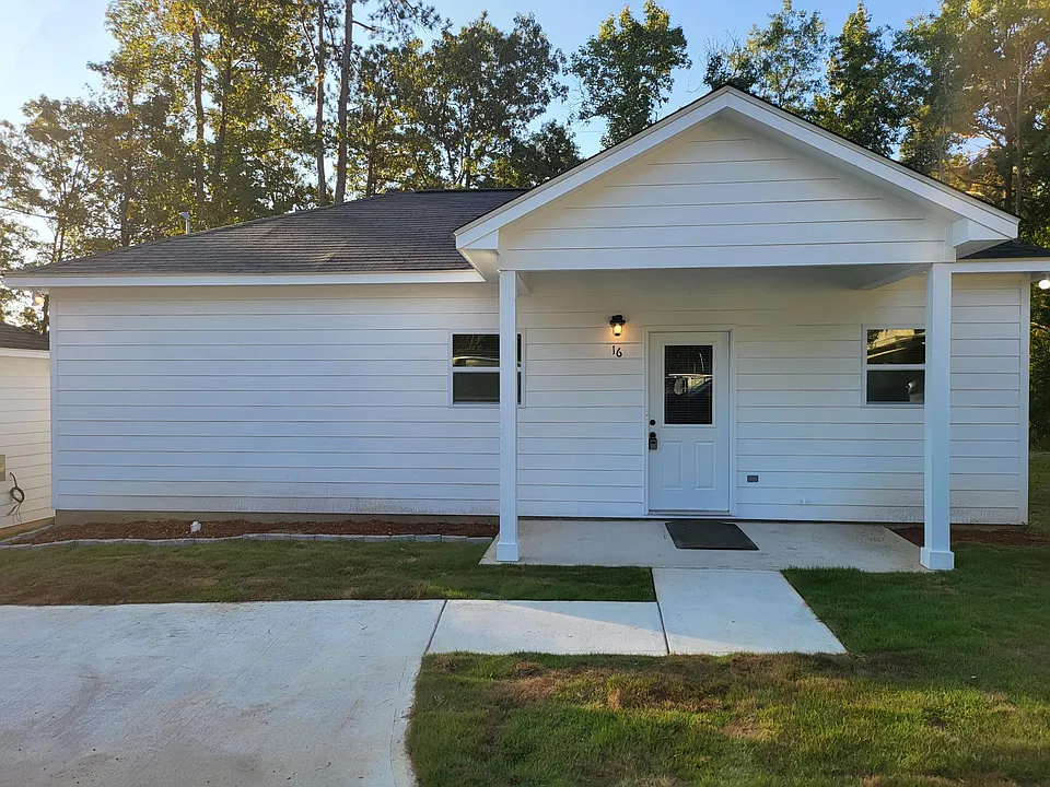 16 Suncrest Dr