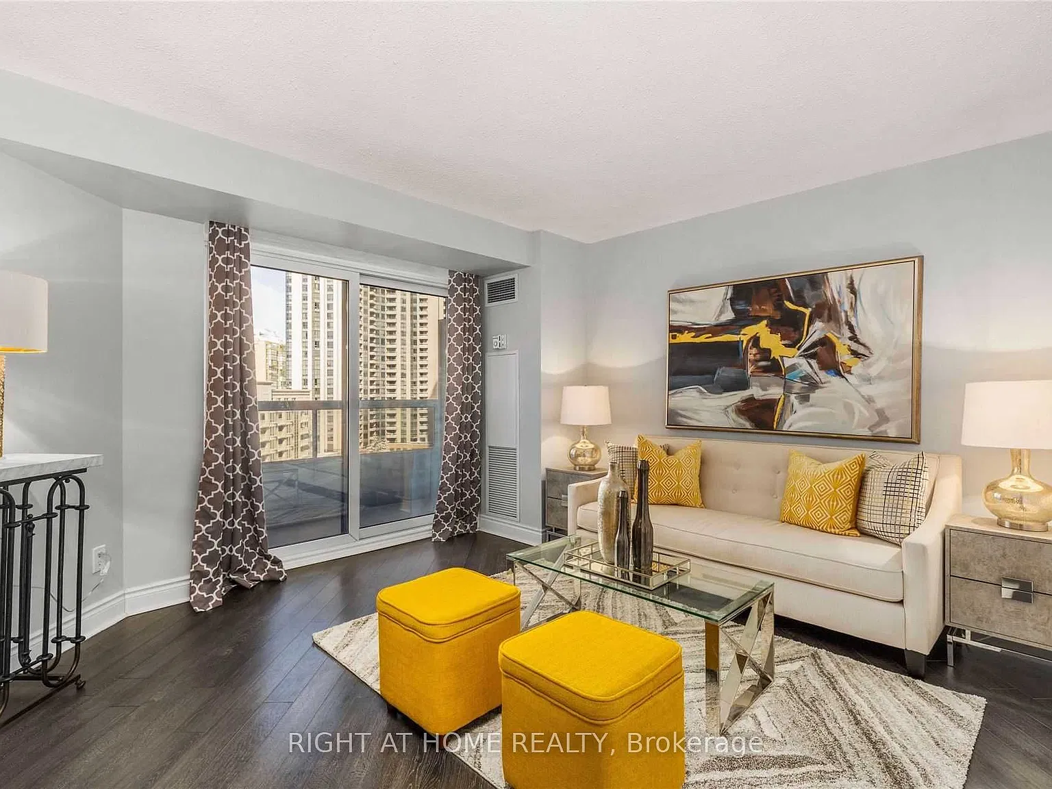 15 Northtown Way — Photo 4